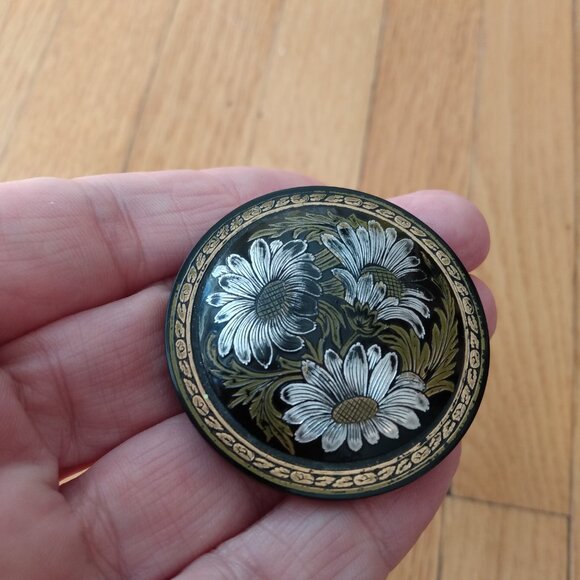 Vintage French Etched Plastic Brooch Gold Silver Floral Trombone Clasp France - Picture 7 of 11